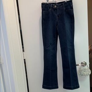 Levi’s Denim Curve Classic Flare Women’s Levi’s Size  6 - 28